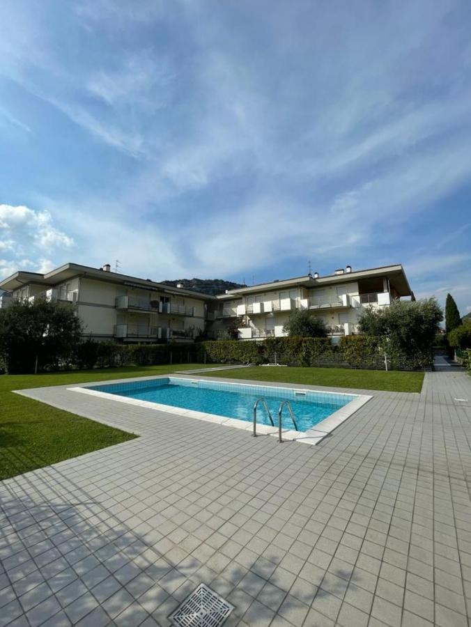 Garden & Pool Perugini Lejlighed Torbole Sul Garda Eksteriør billede