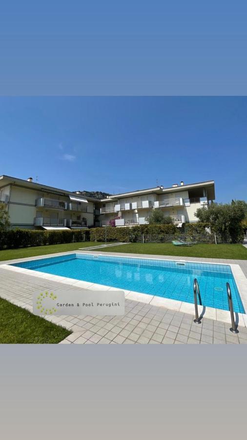 Garden & Pool Perugini Lejlighed Torbole Sul Garda Eksteriør billede