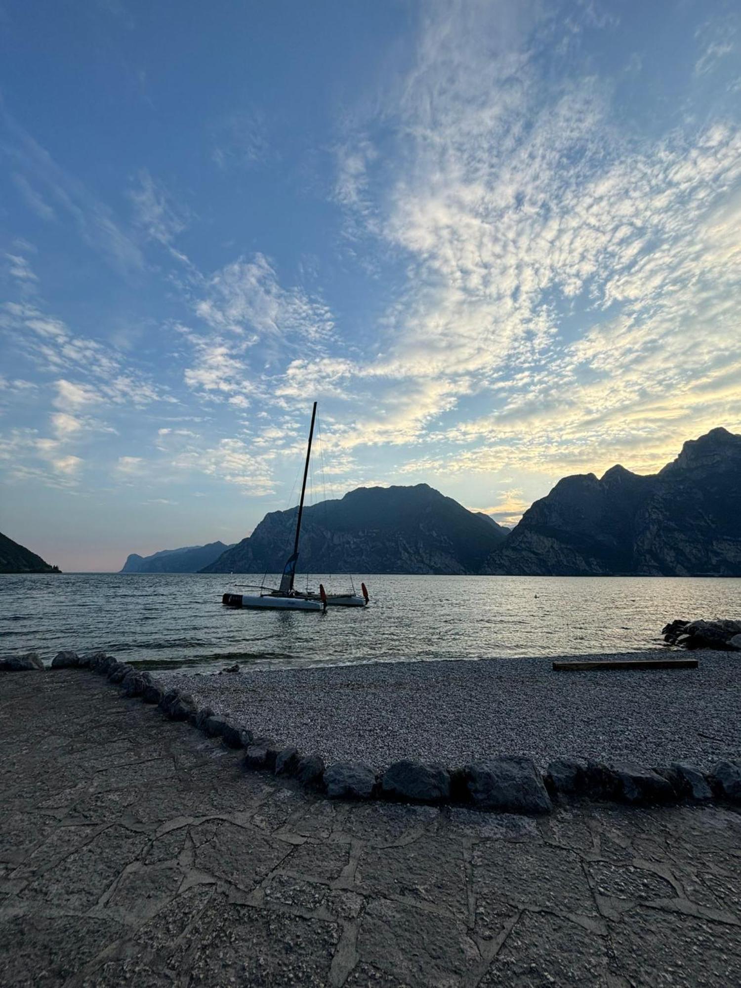 Garden & Pool Perugini Lejlighed Torbole Sul Garda Eksteriør billede